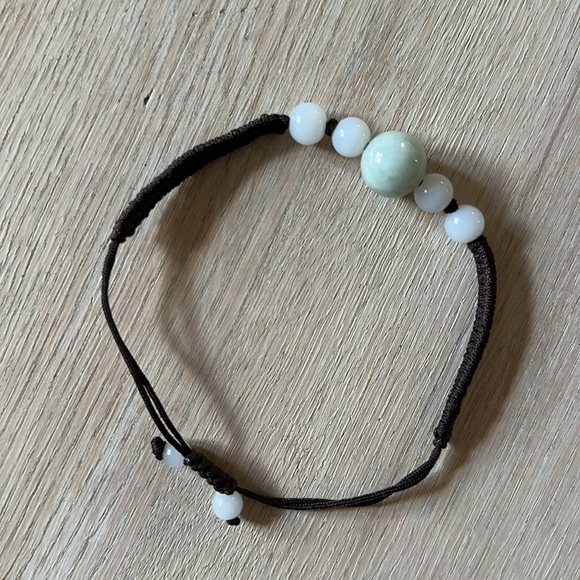 FREE with purchase - Picture 5 of 6